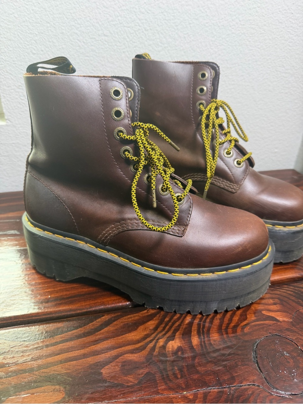 Dr. Martens Brown Burgundy 1460 Pascal Max with Yellow Laces Size W9 - Picture 8 of 13